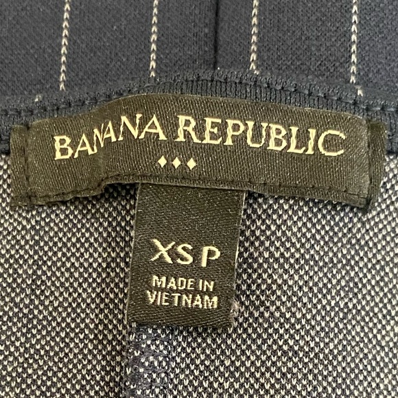 Banana Republic sz XS Petite Navy Blue White Pinstriped Sleeveless Pullover Top - Picture 3 of 5